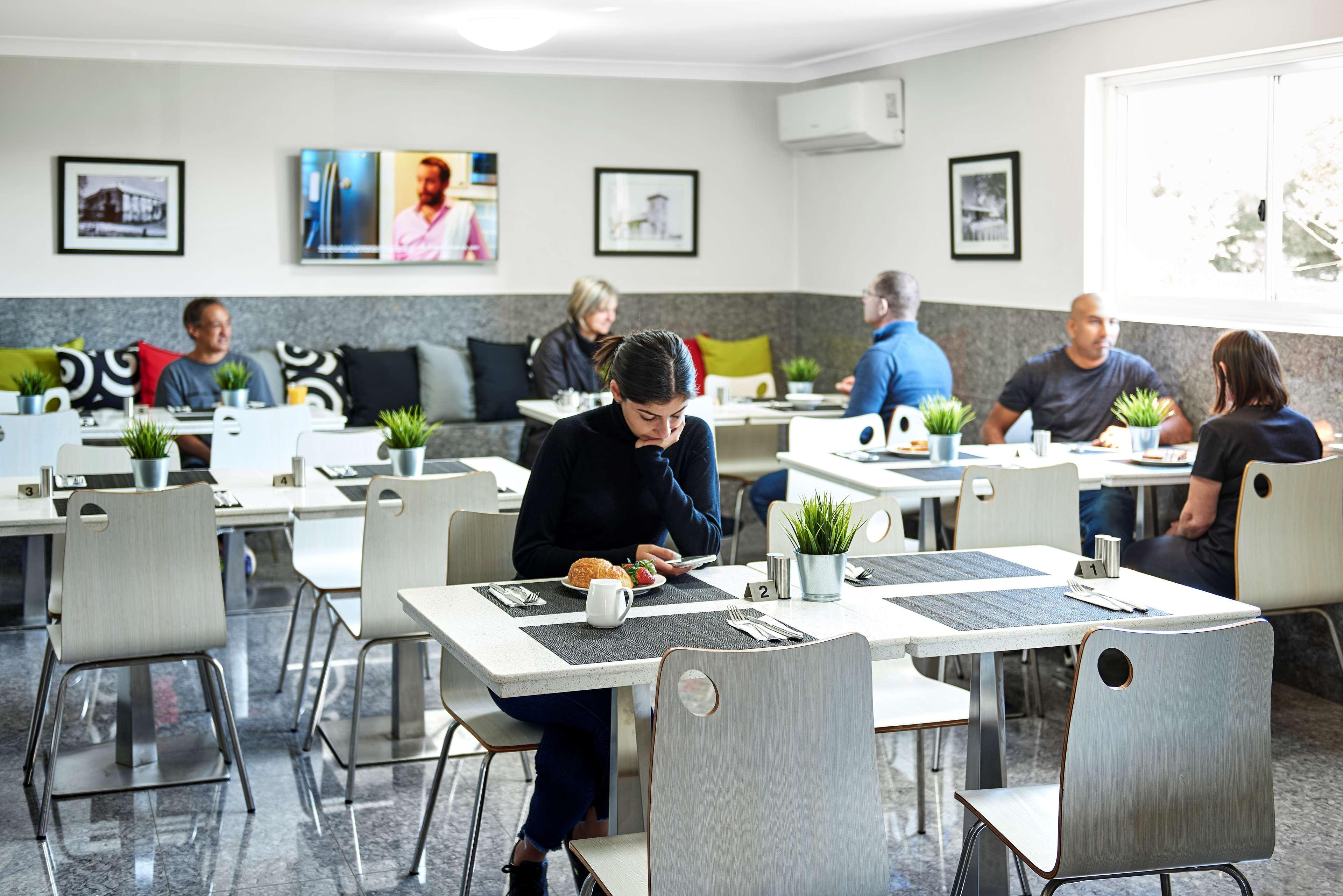 Best Western Casula Motor Inn Zewnętrze zdjęcie