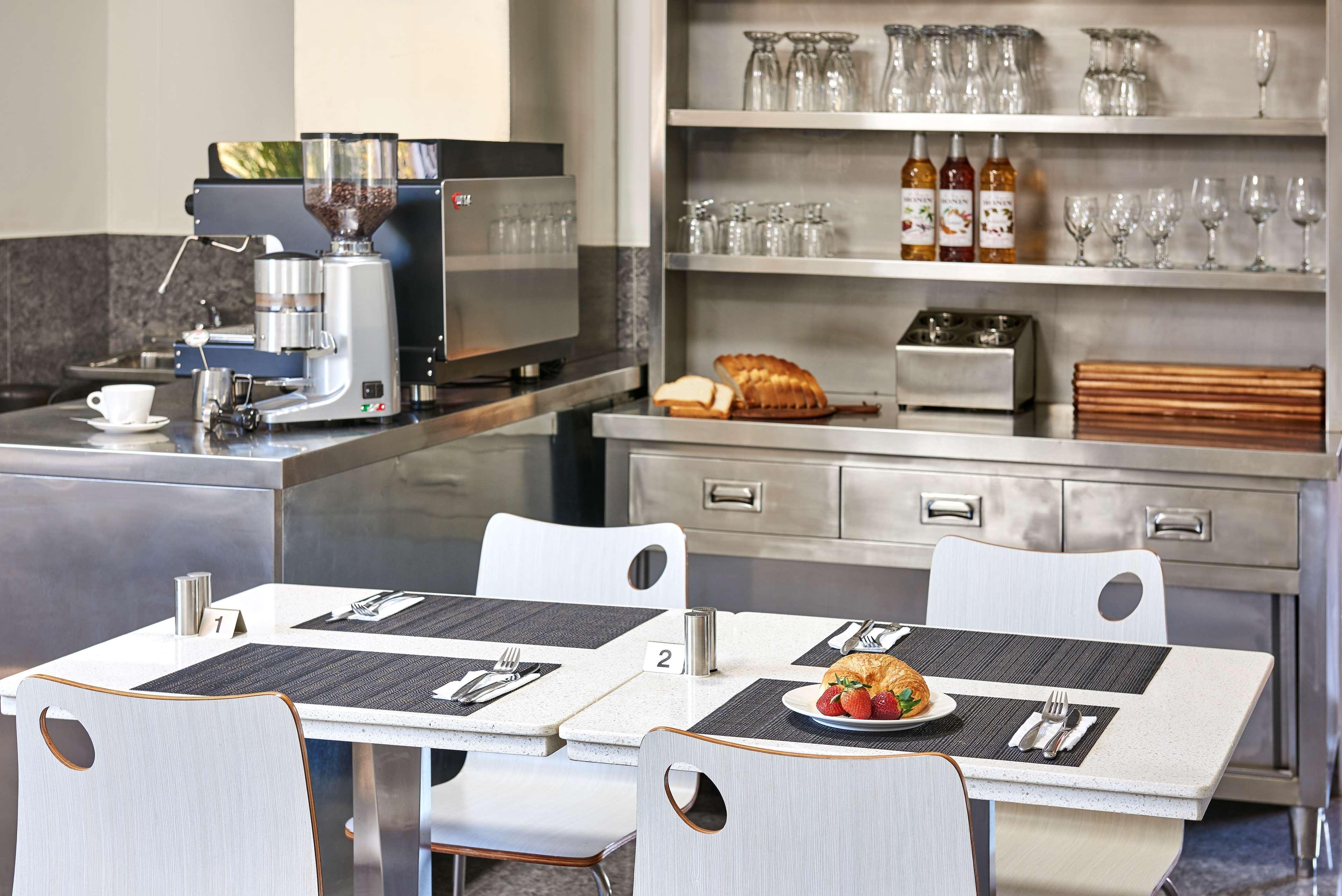 Best Western Casula Motor Inn Zewnętrze zdjęcie