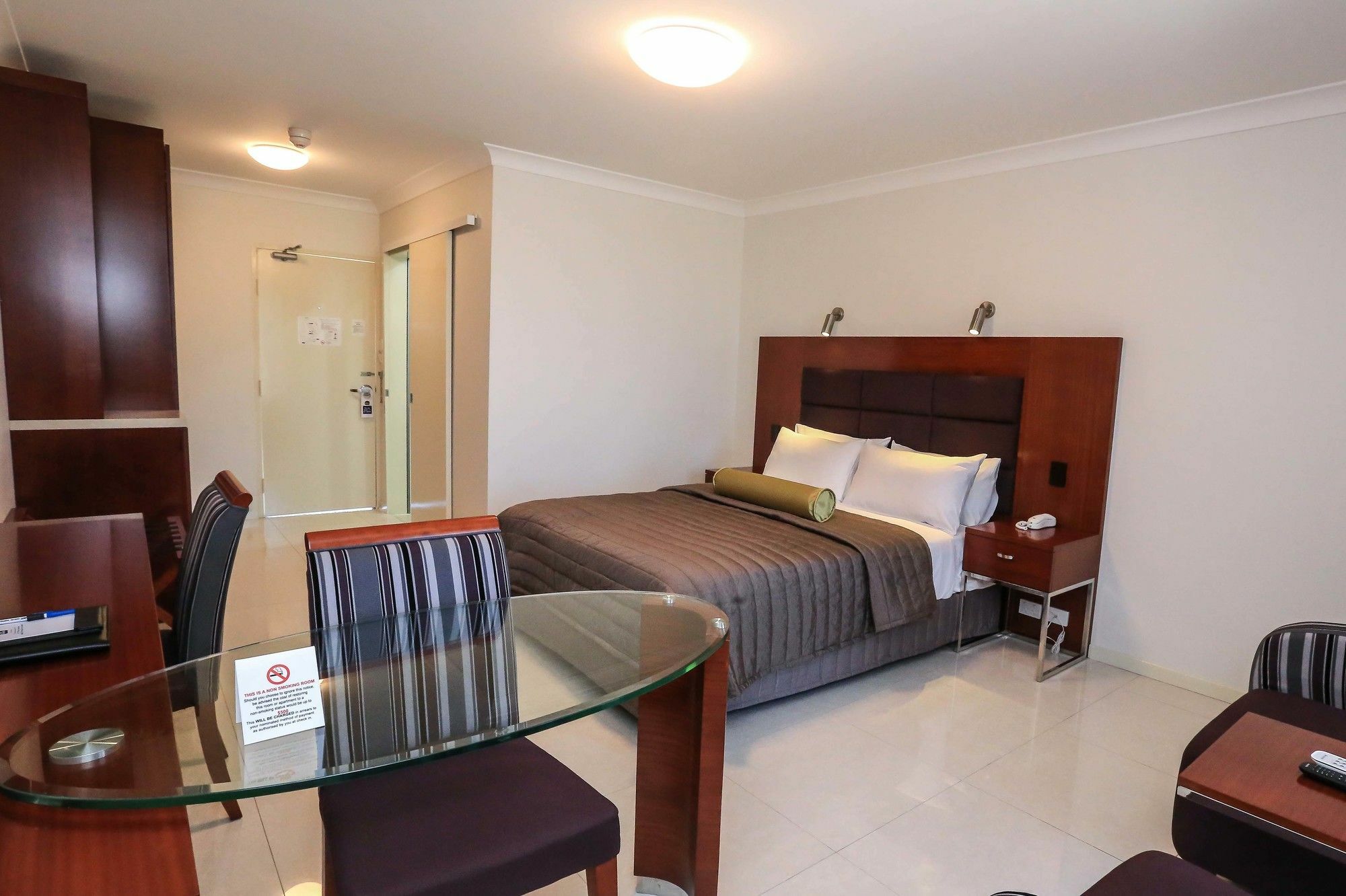 Best Western Casula Motor Inn Zewnętrze zdjęcie