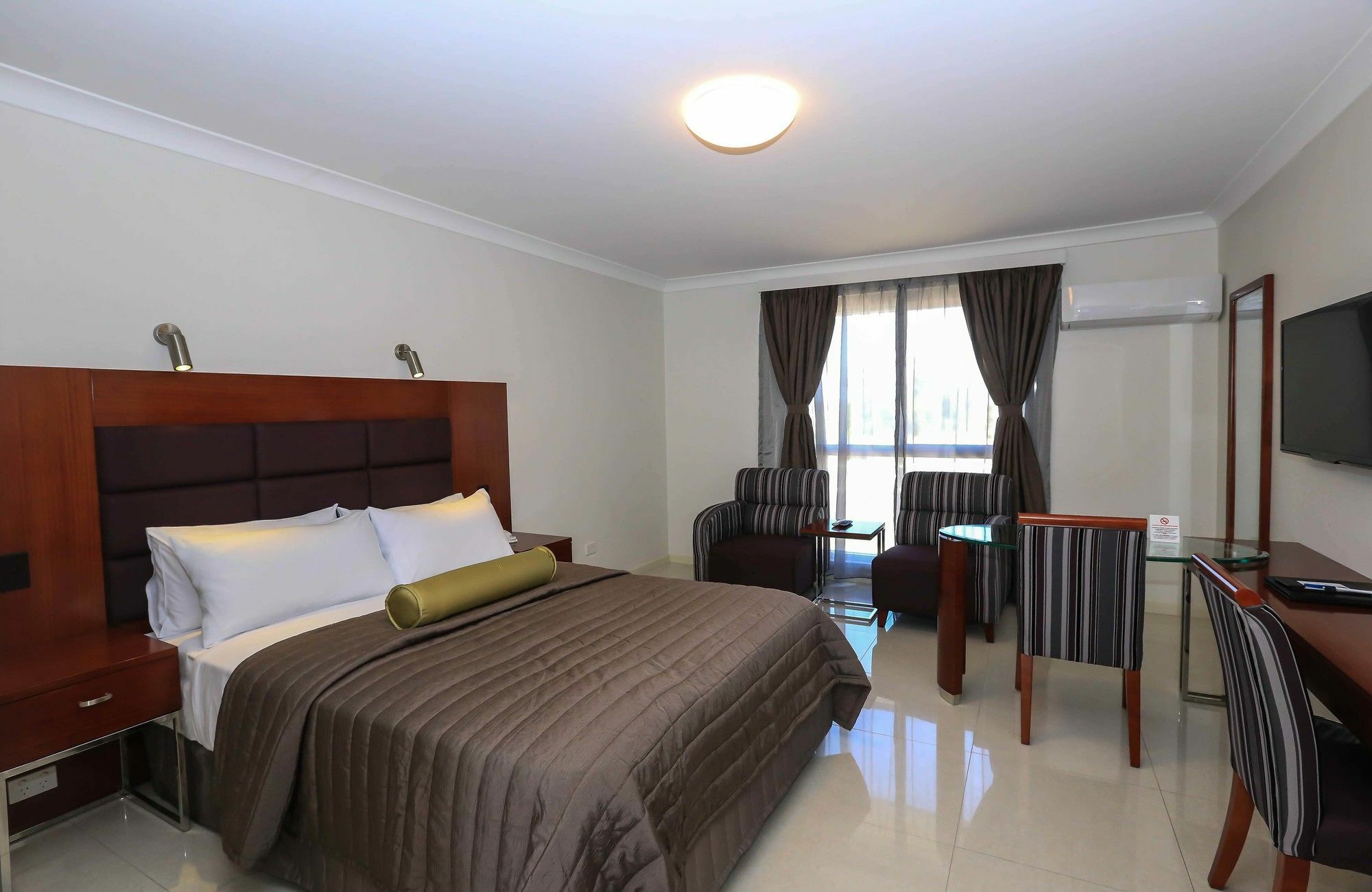 Best Western Casula Motor Inn Zewnętrze zdjęcie